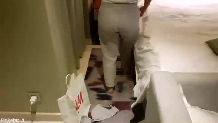 Adik Sange Melihat Kakak Ga Pake BH Sampe Gakk Sadar Udah Keluar Ajaa