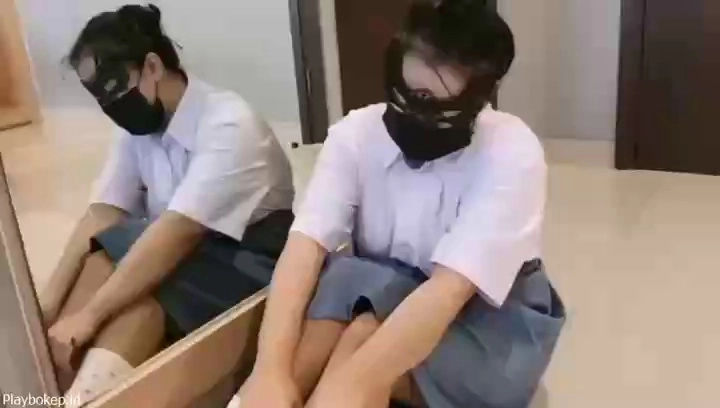 Cewe BDSM Sangean